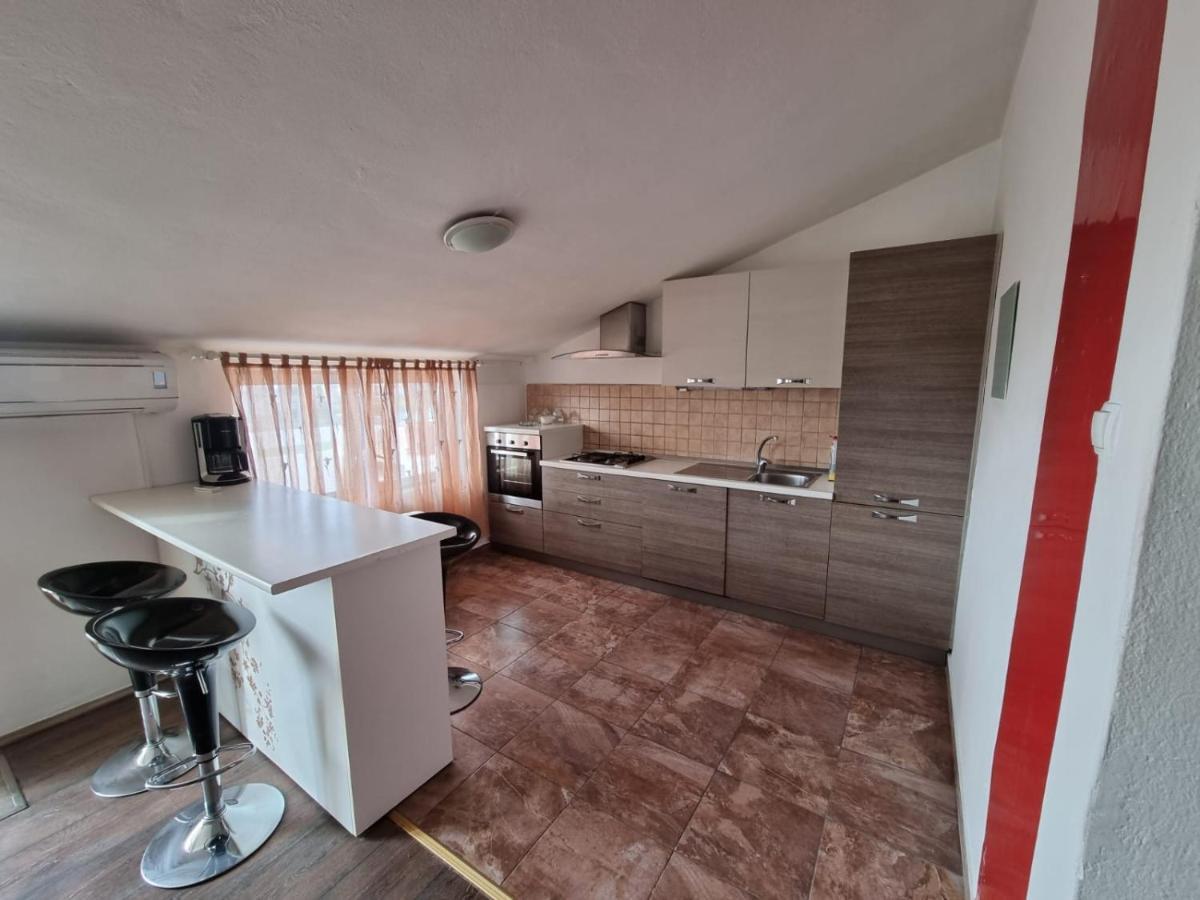 Apartments Nada Krk Town Εξωτερικό φωτογραφία